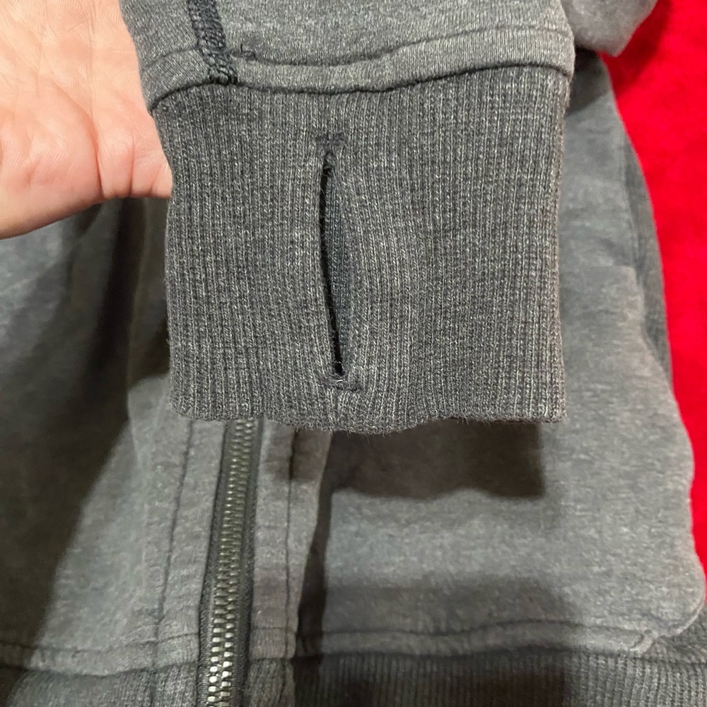 Lululemon Sz 6 fan favorite signature hoodie the perfect pre post workout layer - Picture 15 of 17